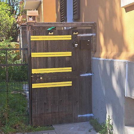 Fiera Bolognina - Komodo - Appartamento Completo Con Giardino E Parcheggio Privato Bologna Exterior foto
