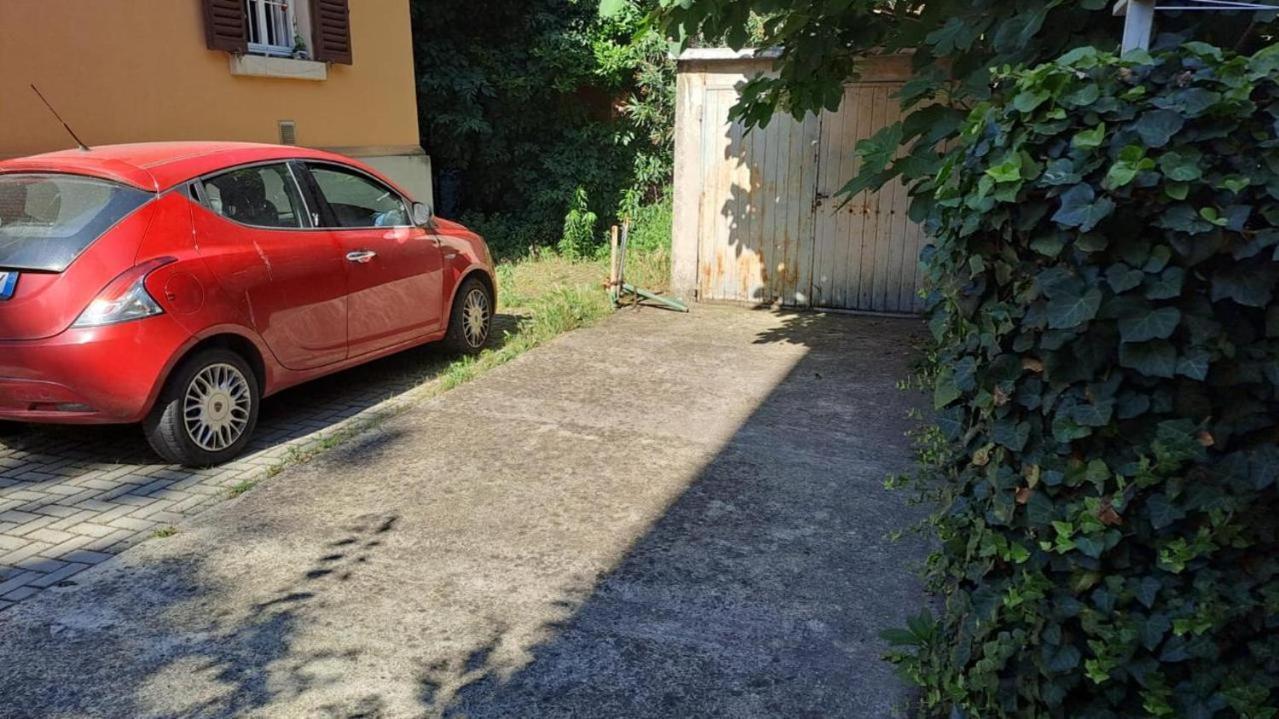 Fiera Bolognina - Komodo - Appartamento Completo Con Giardino E Parcheggio Privato Bologna Exterior foto
