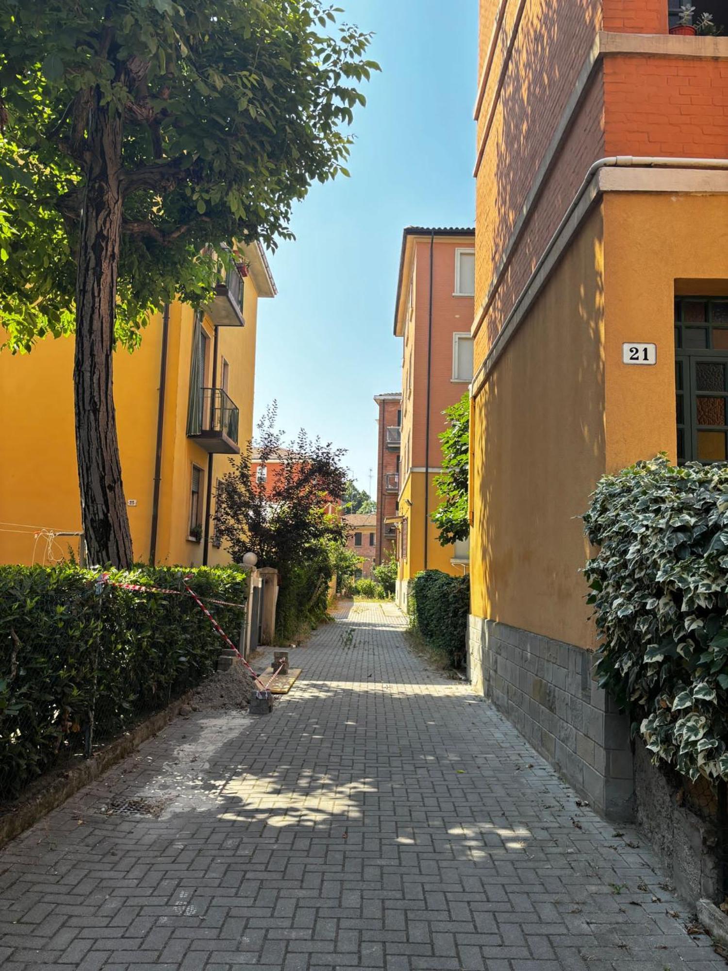 Fiera Bolognina - Komodo - Appartamento Completo Con Giardino E Parcheggio Privato Bologna Exterior foto